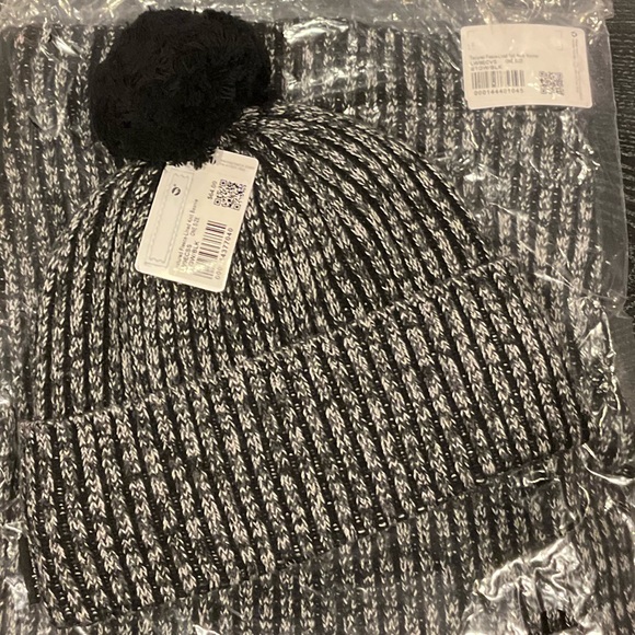 lululemon athletica Accessories - NWT Lululemon winter bundle fleece lined knit neck warmer fleece knit beanie